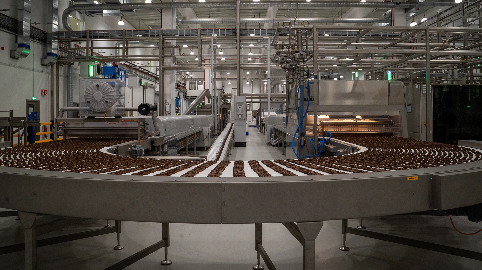 Fuenf Millionen Riegel in drei Monaten- NUTRACORP baut Produktion in Schleswig-Holstein aus